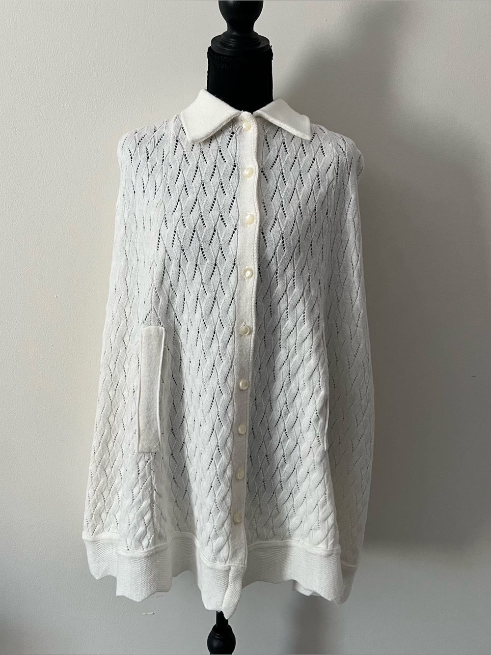 Vintage British Vogue Cream Button Front Collared Open Pointelle Knit Cape M